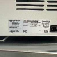 Eppendorf 5804 Centrifuge image 0